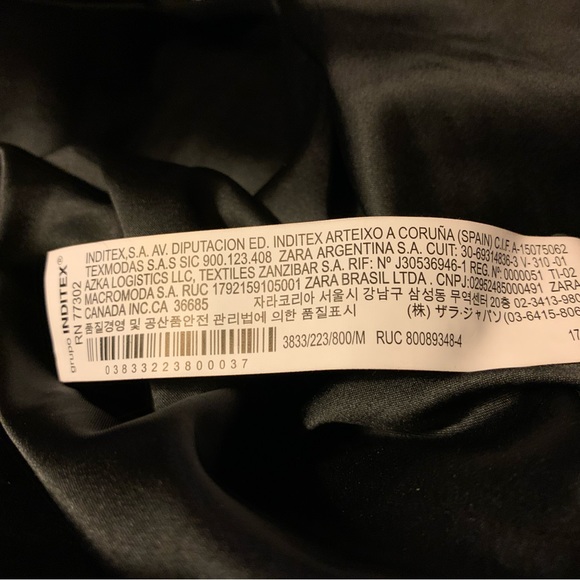 ZARA BLACK FAUX FUR CROP JACKET SIZE SMALL - Picture 7 of 8